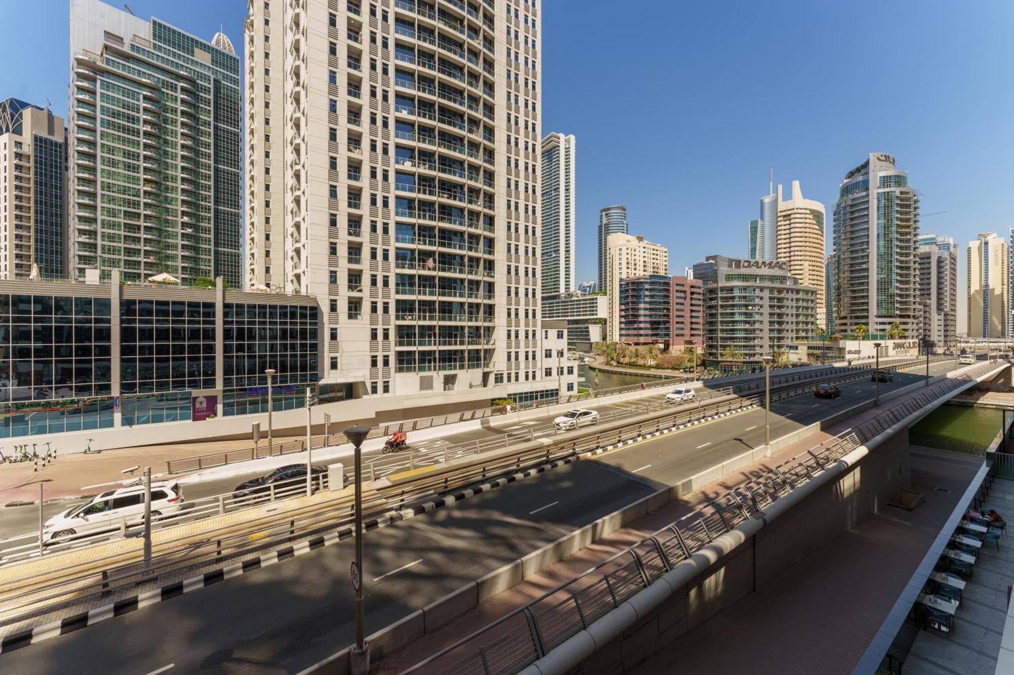 Breezy In Sparkle Tower Jbr By Suiteable Dubai